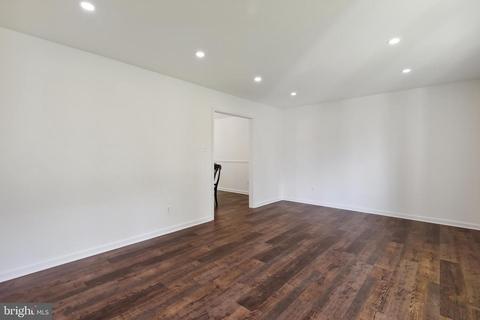 6703 Portree Ct, Springfield, VA 22152 photo 17