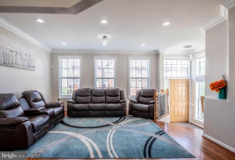2619 Tarleton Corner Dr, Herndon, VA 20171 photo 5