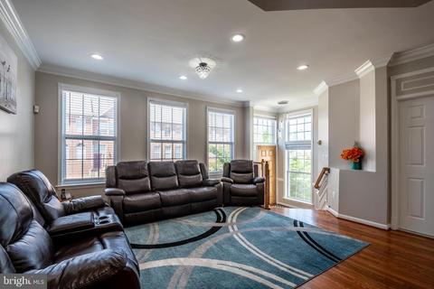 2619 Tarleton Corner Dr, Herndon, VA 20171 photo 8