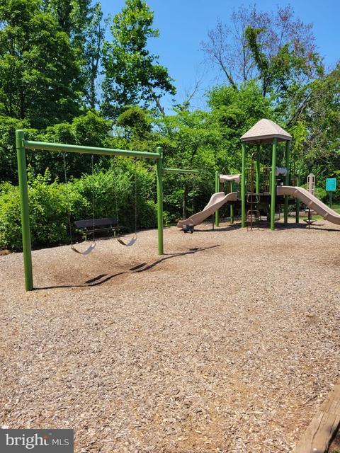 2619 Tarleton Corner Dr, Herndon, VA 20171 photo 47