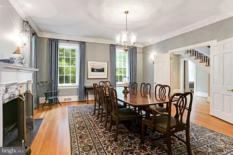7100 Holyrood Dr, Mclean, VA 22101 photo 12
