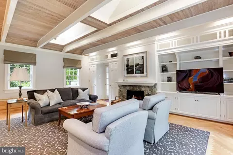 7100 Holyrood Dr, Mclean, VA 22101 photo 19
