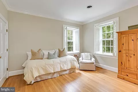 7100 Holyrood Dr, Mclean, VA 22101 photo 30