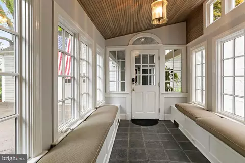 7100 Holyrood Dr, Mclean, VA 22101 photo 21