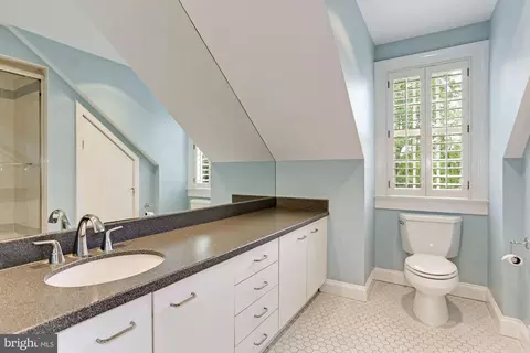 7100 Holyrood Dr, Mclean, VA 22101 photo 35