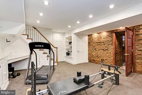 7100 Holyrood Dr, Mclean, VA 22101 photo 38
