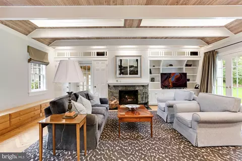 7100 Holyrood Dr, Mclean, VA 22101 photo 18