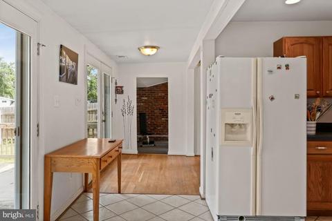 6012 Frontier Dr, Springfield, VA 22150 photo 11