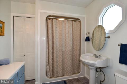 7306 Gresham St, Springfield, VA 22151 photo 29