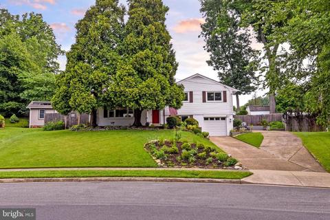 7306 Gresham St, Springfield, VA 22151 photo 1