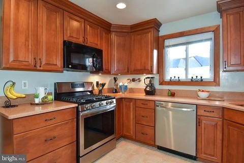 7306 Gresham St, Springfield, VA 22151 photo 17