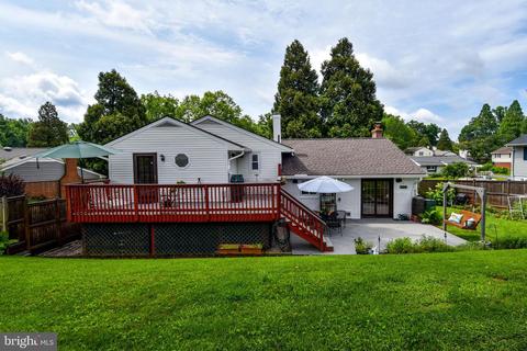 7306 Gresham St, Springfield, VA 22151 photo 4