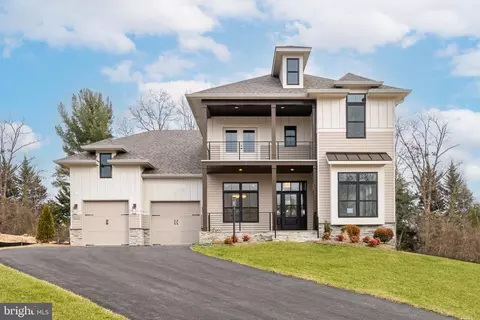 6580 Brooks Pl, Falls Church, VA 22044