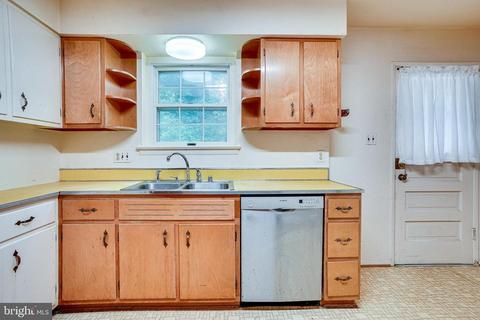 7416 Jervis St, Springfield, VA 22151 photo 15