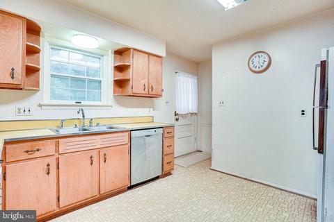 7416 Jervis St, Springfield, VA 22151 photo 14