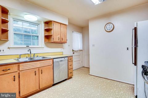 7416 Jervis St, Springfield, VA 22151 photo 13