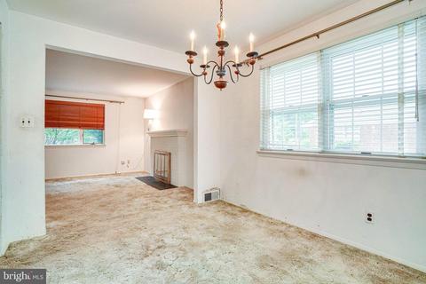 7416 Jervis St, Springfield, VA 22151 photo 10