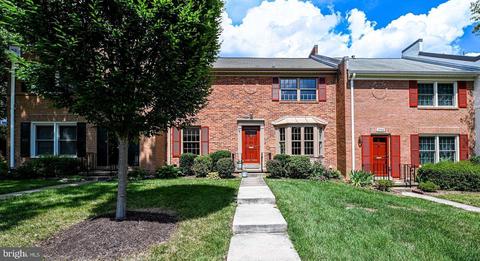 5990 Queenston St, Springfield, VA 22152 photo 1