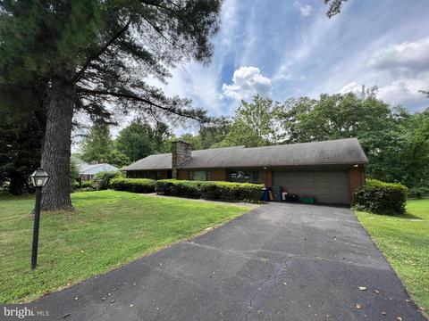 1332 Pine Tree Rd, Mclean, VA 22101 photo 1