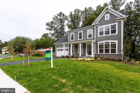 6501 33rd St, Falls Church, VA 22043