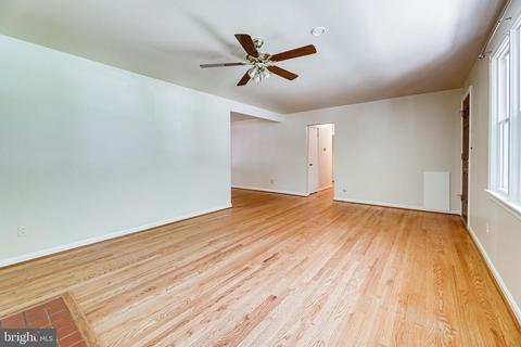 7508 Hamlet St, Springfield, VA 22151 photo 3