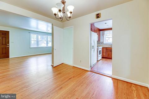 7508 Hamlet St, Springfield, VA 22151 photo 6