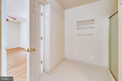 7508 Hamlet St, Springfield, VA 22151 photo 16