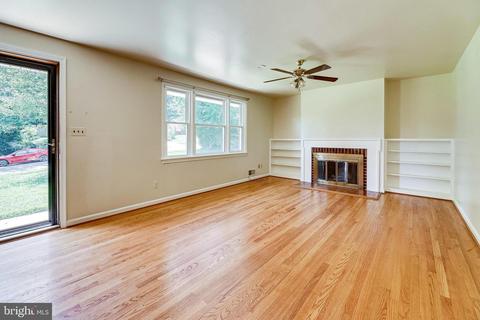 7508 Hamlet St, Springfield, VA 22151 photo 2