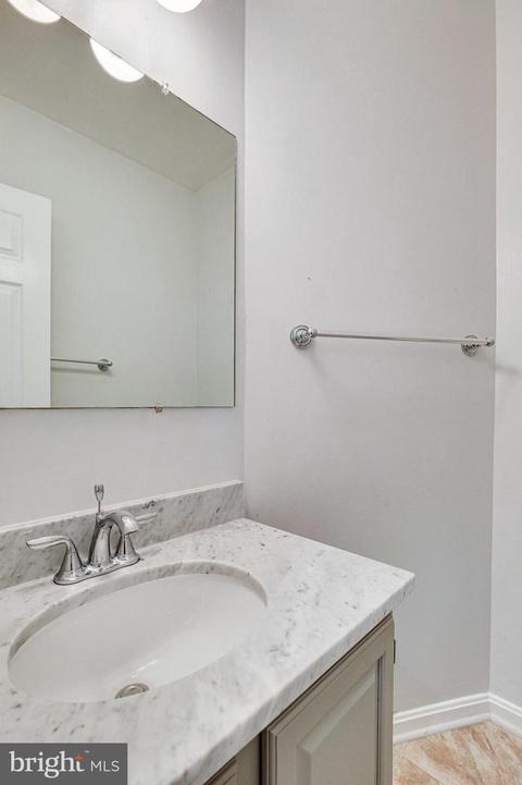7831 Painted Daisy Dr, Springfield, VA 22152 photo 17