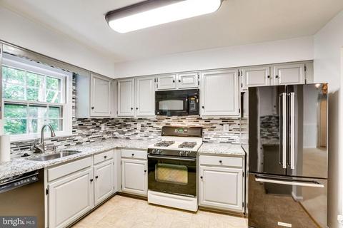 7831 Painted Daisy Dr, Springfield, VA 22152 photo 23