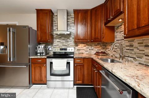 8061 Tributary Ct, Springfield, VA 22153 photo 1