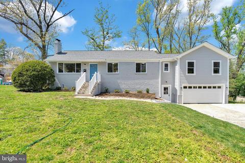 2506 Buckelew Dr, Falls Church, VA 22046
