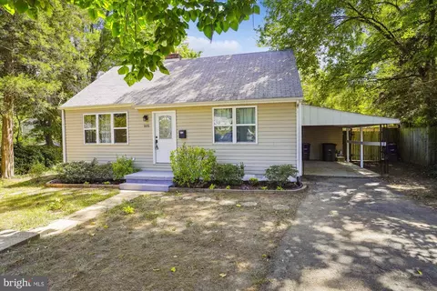 3115 Carroll Pl, Falls Church, VA 22042