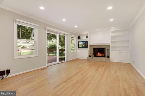 737 Ridge Dr, Mclean, VA 22101 photo 7