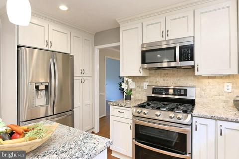 7004 Maple Tree Ln, Springfield, VA 22152 photo 12