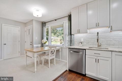 7505 Gresham St, Springfield, VA 22151 photo 7