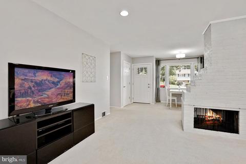 7505 Gresham St, Springfield, VA 22151 photo 17