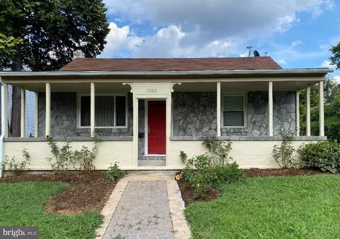 3003 Greenway Blvd, Falls Church, VA 22042