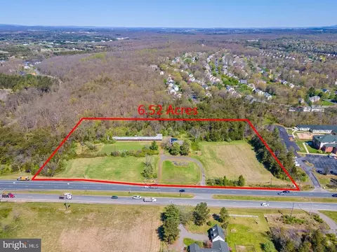 15500 Lee Hwy, Centreville, VA 20120