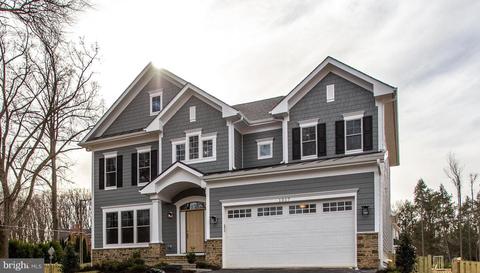 2012 Labrador Ln, Vienna, VA 22182