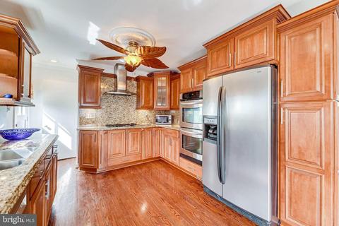 7509 June St, Springfield, VA 22150