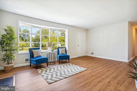 6903 Ruskin St, Springfield, VA 22150 photo 3