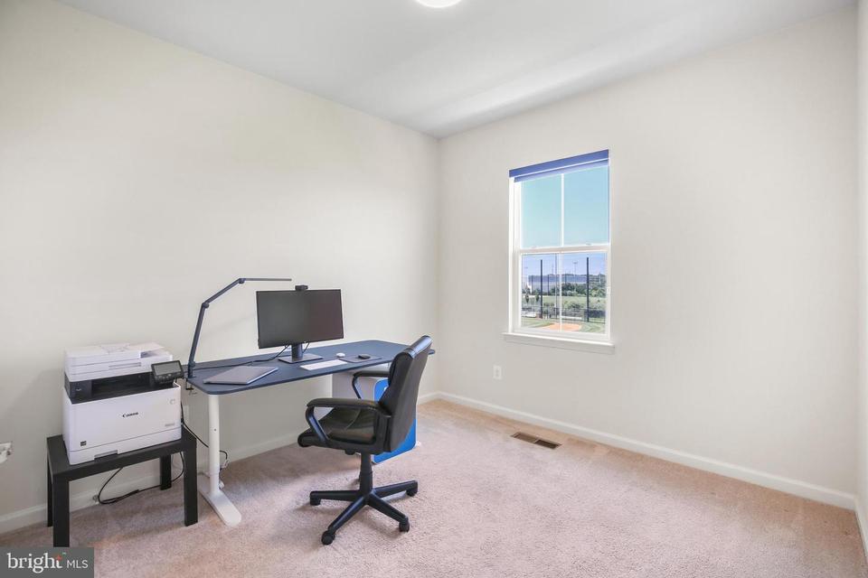  3084 Alan Shepard St, Herndon, VA 20171 photo 33