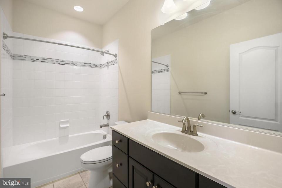  3084 Alan Shepard St, Herndon, VA 20171 photo 32