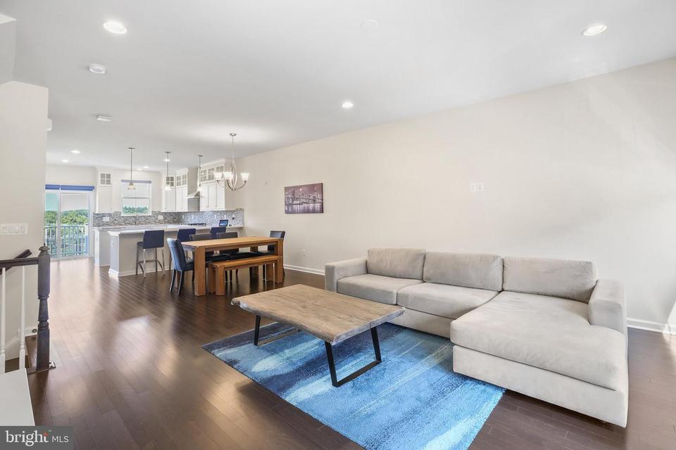  3084 Alan Shepard St, Herndon, VA 20171 photo 21