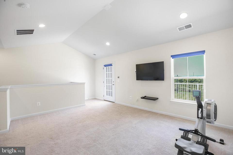  3084 Alan Shepard St, Herndon, VA 20171 photo 38