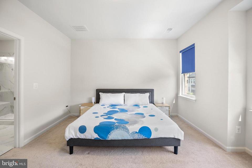  3084 Alan Shepard St, Herndon, VA 20171 photo 25