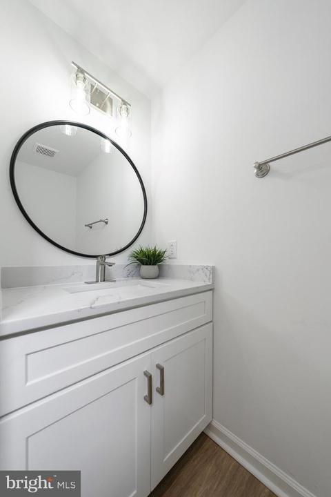 8706 Wadebrook Ter, Springfield, VA 22153 photo 7