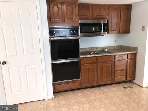 7012 Ben Franklin Rd, Springfield, VA 22150 photo 10