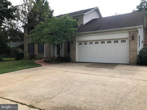 7012 Ben Franklin Rd, Springfield, VA 22150 photo 2